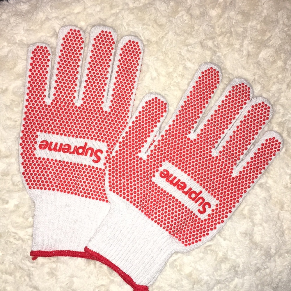 NEW Supreme gardening gloves